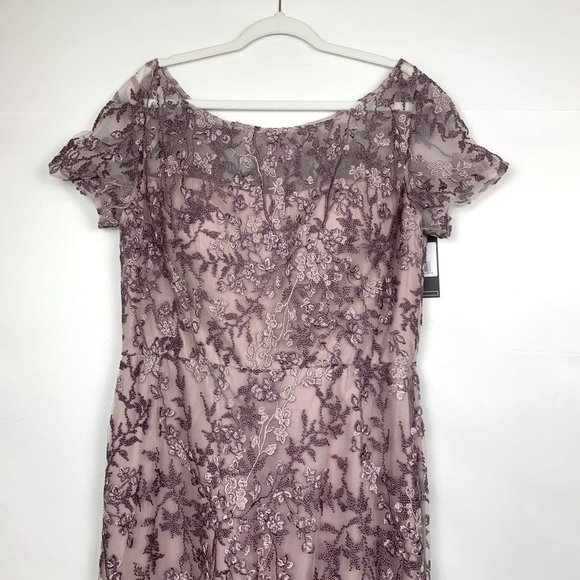 NWT La Femme 27956 Embroidered Crystal Gown Dress Dusty Lilac Purple 14 - Picture 4 of 10